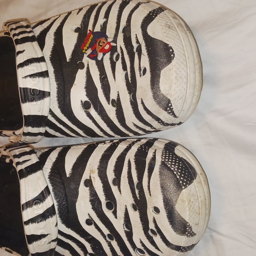 Zebra Crocs 🦓 - Picture 4 of 5